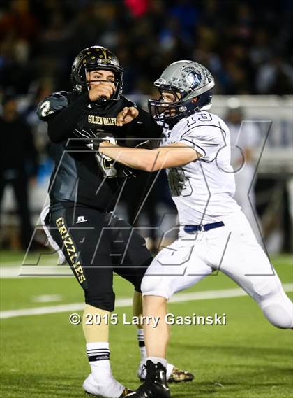 Thumbnail 1 in Golden Valley vs. Saugus photogallery.