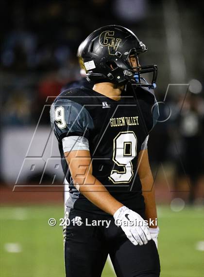 Thumbnail 2 in Golden Valley vs. Saugus photogallery.