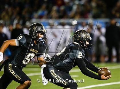 Thumbnail 2 in Golden Valley vs. Saugus photogallery.
