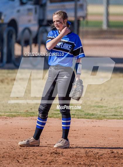 Thumbnail 2 in Snowflake vs. Eastmark (Dobson/Westwood Invitational) photogallery.
