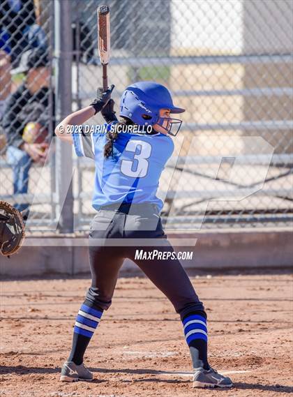 Thumbnail 2 in Snowflake vs. Eastmark (Dobson/Westwood Invitational) photogallery.