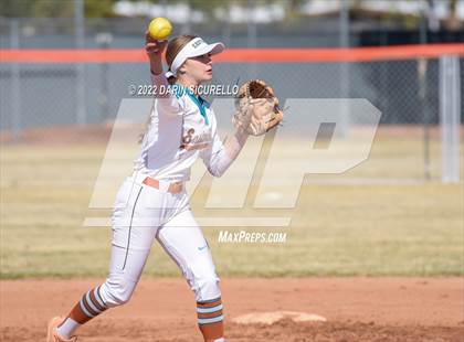 Thumbnail 3 in Snowflake vs. Eastmark (Dobson/Westwood Invitational) photogallery.