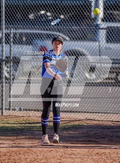 Thumbnail 2 in Snowflake vs. Eastmark (Dobson/Westwood Invitational) photogallery.