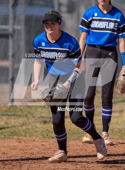 Thumbnail 1 in Snowflake vs. Eastmark (Dobson/Westwood Invitational) photogallery.