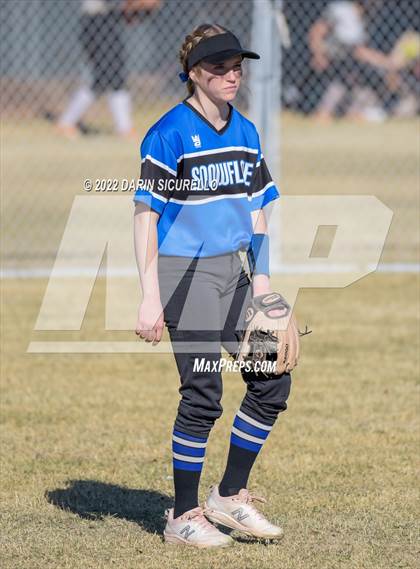 Thumbnail 2 in Snowflake vs. Eastmark (Dobson/Westwood Invitational) photogallery.
