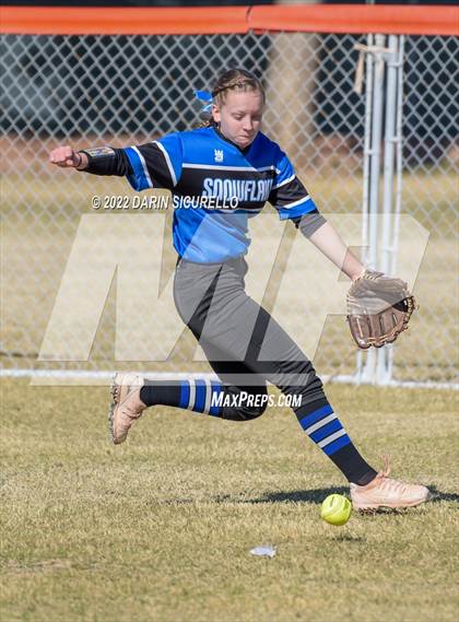 Thumbnail 2 in Snowflake vs. Eastmark (Dobson/Westwood Invitational) photogallery.