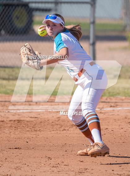 Thumbnail 3 in Snowflake vs. Eastmark (Dobson/Westwood Invitational) photogallery.