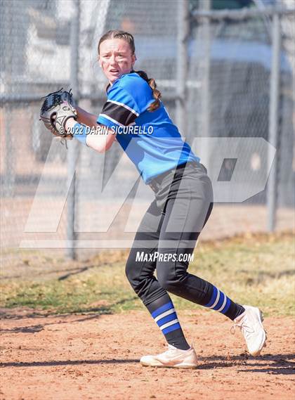 Thumbnail 2 in Snowflake vs. Eastmark (Dobson/Westwood Invitational) photogallery.