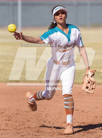 Thumbnail 2 in Snowflake vs. Eastmark (Dobson/Westwood Invitational) photogallery.