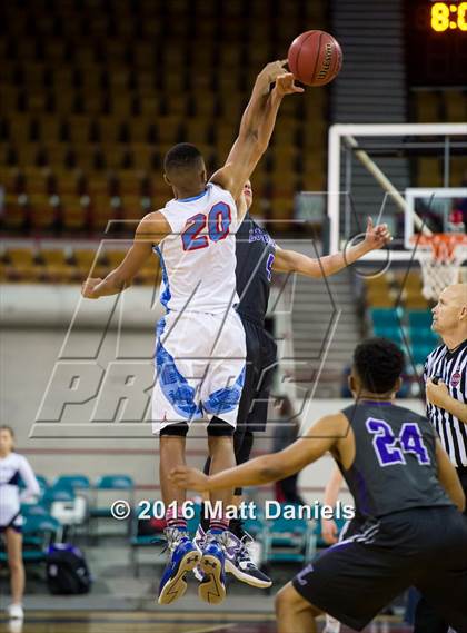 Thumbnail 2 in Manual vs. Lutheran (CHSAA 3A 3rd Place Final) photogallery.