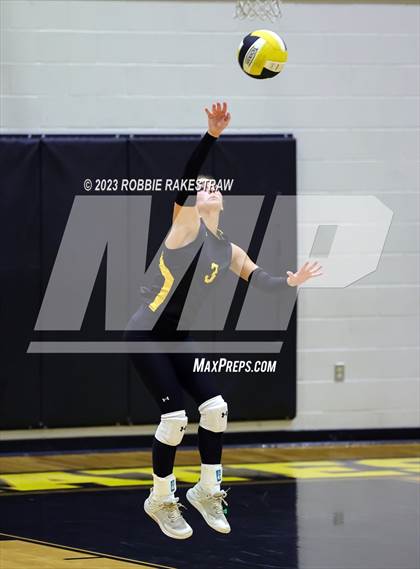 Thumbnail 1 in Centennial @ Crandall photogallery.