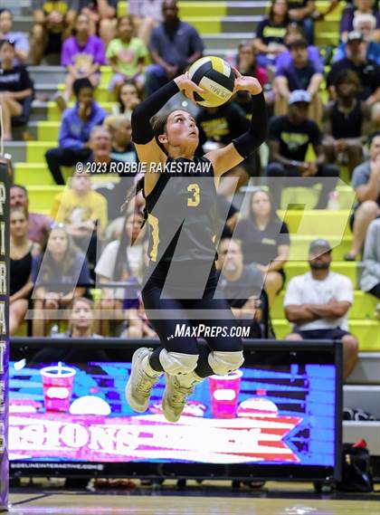 Thumbnail 1 in Centennial @ Crandall photogallery.