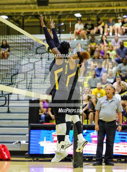 Thumbnail 1 in Centennial @ Crandall photogallery.