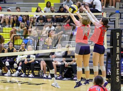 Thumbnail 1 in Centennial @ Crandall photogallery.