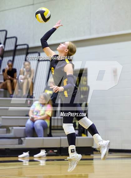 Thumbnail 2 in Centennial @ Crandall photogallery.