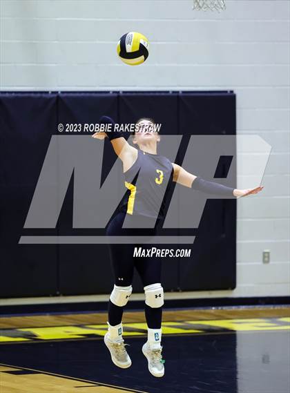 Thumbnail 3 in Centennial @ Crandall photogallery.