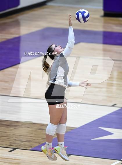 Thumbnail 2 in Springtown vs. Ponder photogallery.