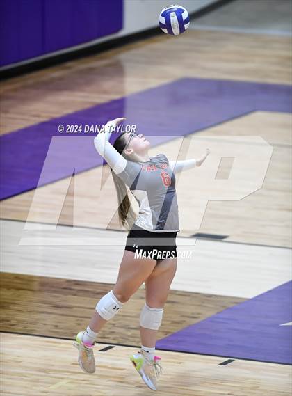 Thumbnail 1 in Springtown vs. Ponder photogallery.