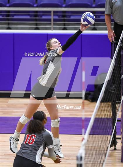 Thumbnail 1 in Springtown vs. Ponder photogallery.