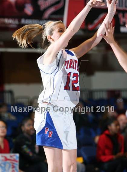 Thumbnail 2 in Peekskill vs. Pearl River (Section 1 Class A Semifinal) photogallery.