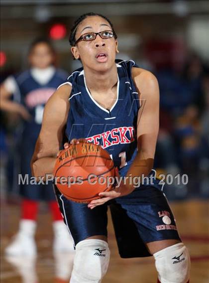 Thumbnail 3 in Peekskill vs. Pearl River (Section 1 Class A Semifinal) photogallery.