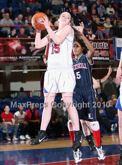 Thumbnail 3 in Peekskill vs. Pearl River (Section 1 Class A Semifinal) photogallery.
