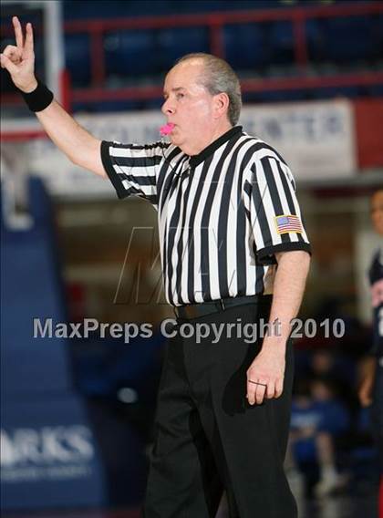 Thumbnail 3 in Peekskill vs. Pearl River (Section 1 Class A Semifinal) photogallery.