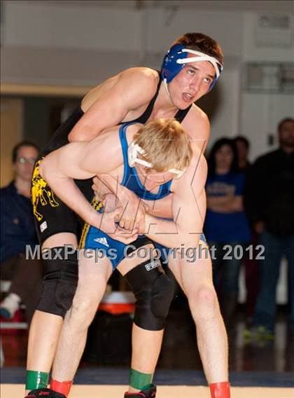 Thumbnail 2 in CIF CCS Masters Championships (Finals) photogallery.