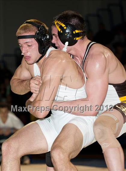 Thumbnail 1 in CIF CCS Masters Championships (Finals) photogallery.