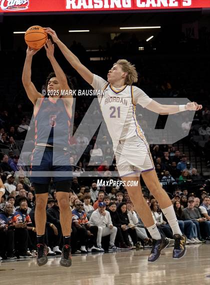 Thumbnail 3 in Roosevelt vs Archbishop Riordan ( CIF Open Div. Final) photogallery.
