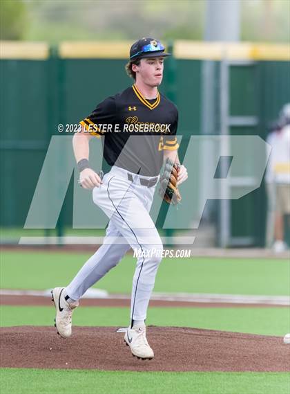 Thumbnail 3 in Alexander vs. Brennan (UIL 6A Bi-District Playoffs) photogallery.