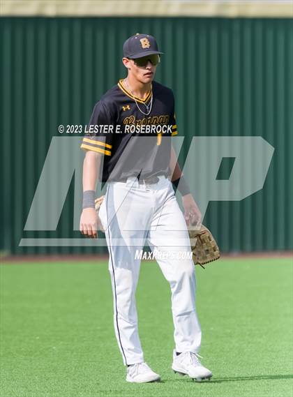 Thumbnail 2 in Alexander vs. Brennan (UIL 6A Bi-District Playoffs) photogallery.