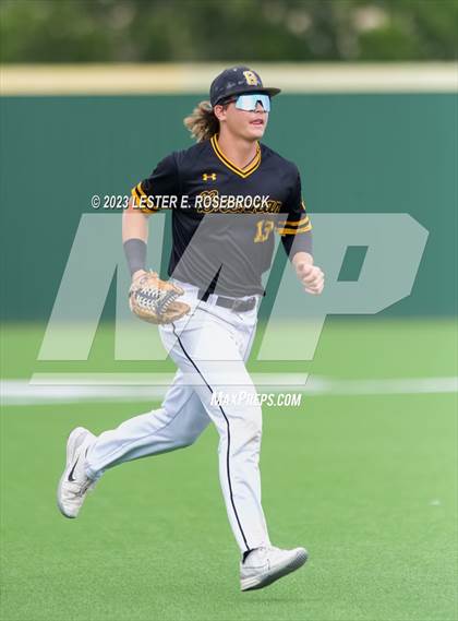 Thumbnail 2 in Alexander vs. Brennan (UIL 6A Bi-District Playoffs) photogallery.