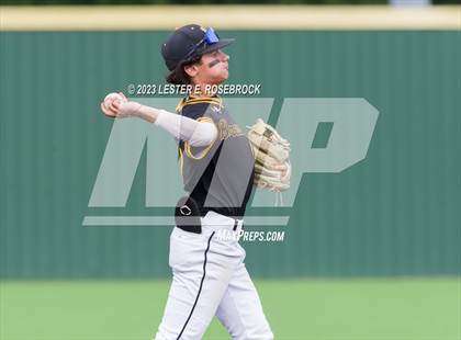 Thumbnail 2 in Alexander vs. Brennan (UIL 6A Bi-District Playoffs) photogallery.