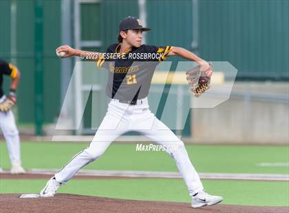 Thumbnail 2 in Alexander vs. Brennan (UIL 6A Bi-District Playoffs) photogallery.