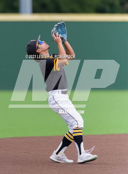 Thumbnail 2 in Alexander vs. Brennan (UIL 6A Bi-District Playoffs) photogallery.