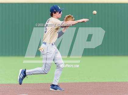 Thumbnail 2 in Alexander vs. Brennan (UIL 6A Bi-District Playoffs) photogallery.