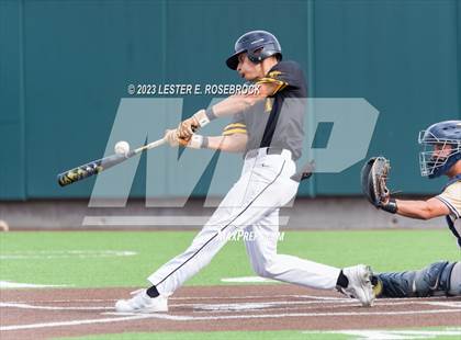 Thumbnail 1 in Alexander vs. Brennan (UIL 6A Bi-District Playoffs) photogallery.