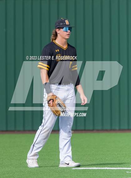 Thumbnail 1 in Alexander vs. Brennan (UIL 6A Bi-District Playoffs) photogallery.