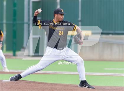 Thumbnail 1 in Alexander vs. Brennan (UIL 6A Bi-District Playoffs) photogallery.