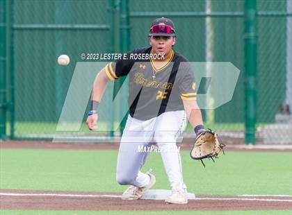 Thumbnail 3 in Alexander vs. Brennan (UIL 6A Bi-District Playoffs) photogallery.