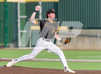 Thumbnail 1 in Alexander vs. Brennan (UIL 6A Bi-District Playoffs) photogallery.