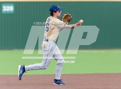 Thumbnail 3 in Alexander vs. Brennan (UIL 6A Bi-District Playoffs) photogallery.