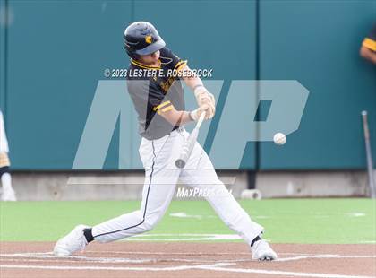 Thumbnail 1 in Alexander vs. Brennan (UIL 6A Bi-District Playoffs) photogallery.