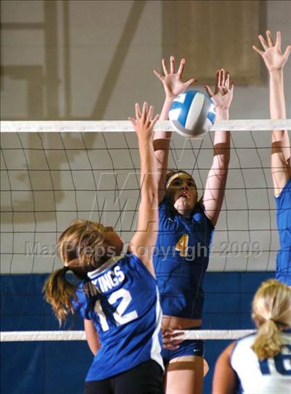 Thumbnail 1 in Grand Island vs. Lockport photogallery.