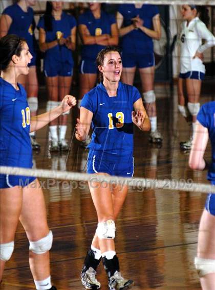 Thumbnail 3 in Grand Island vs. Lockport photogallery.