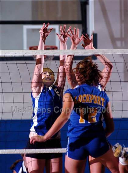 Thumbnail 1 in Grand Island vs. Lockport photogallery.