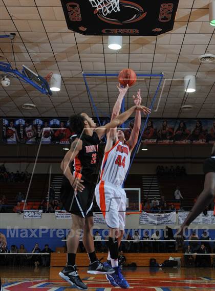 Thumbnail 3 in Marshall County vs Hopkinsville (Marshall County Hoopfest) photogallery.