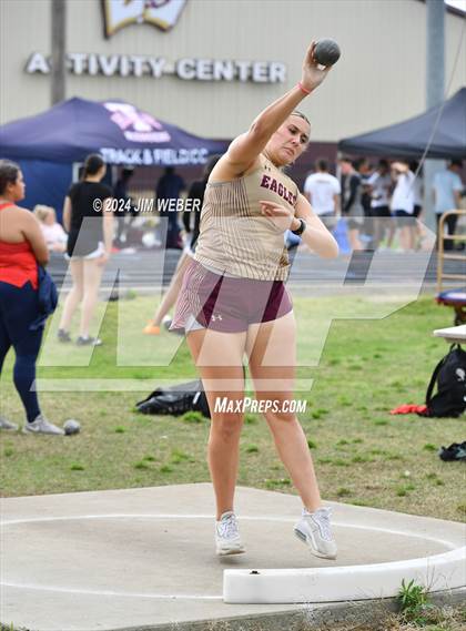 Thumbnail 3 in Warner Twilight Invitational photogallery.