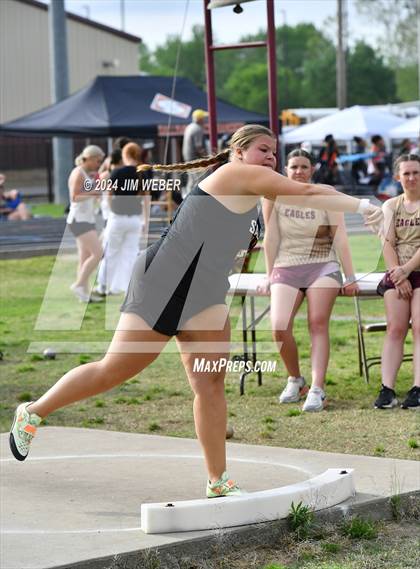 Thumbnail 2 in Warner Twilight Invitational photogallery.